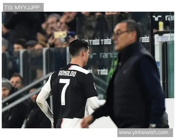 尤文图斯6球血洗AC米兰,C罗光荣登顶,刷新意甲里程碑